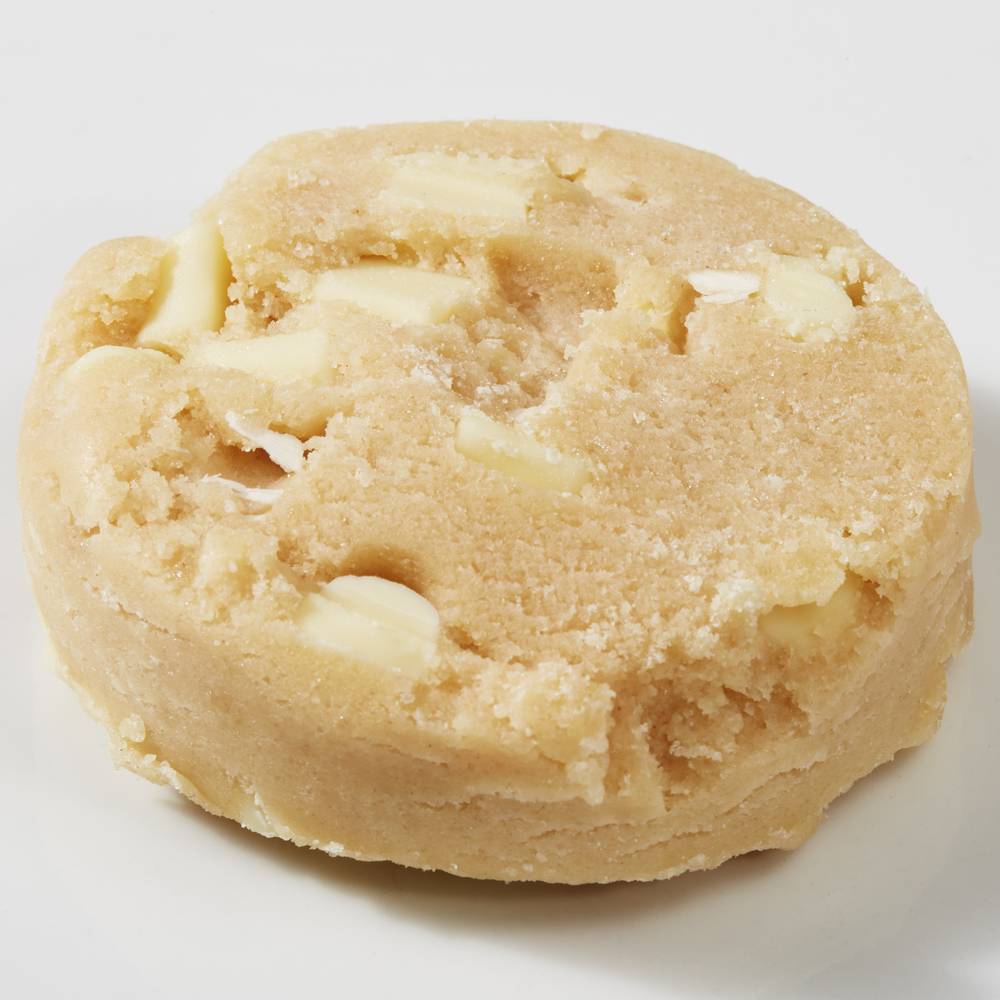 Chefs’ Selections White Chocolate Chunk Cookie Pucks (90 x 50g)